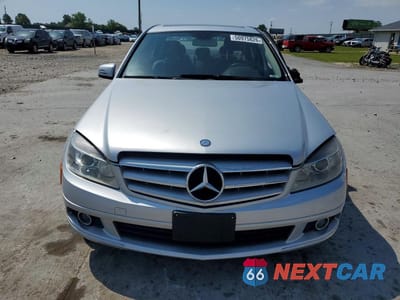 Piąte zdjęcie samochodu w środku: 2011 MERCEDES-BENZ C 300 4MATIC VIN:WDDGF8BB9BR167732 - miniatura