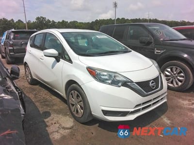 Czwarte zdjęcie samochodu z boku: 2017 NISSAN VERSA NOTE S PLUS VIN:3N1CE2CP5HL358053 - miniatura