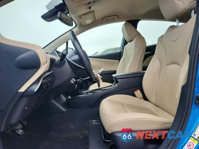 Zdjęcie 7 z 14 samochodu: 2019 TOYOTA PRIUS XLE AWD-E VIN:JTDL9RFU1K3002049 - miniatura