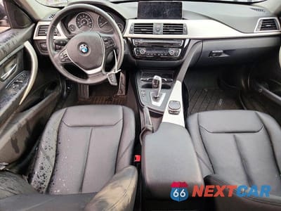 Zdjęcie 8 z 11 samochodu: 2016 BMW 320 XI VIN:WBA8A3C56GK690566 - miniatura