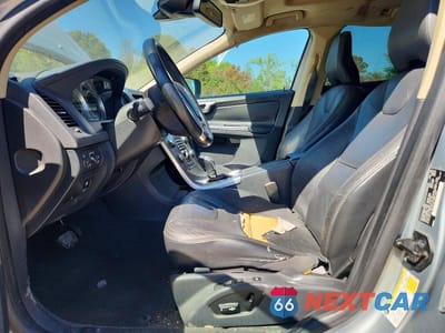 Zdjęcie 7 z 13 samochodu: 2013 VOLVO XC60 3.2 VIN:YV4952DL6D2412634 - miniatura