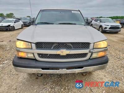 Piąte zdjęcie samochodu w środku: 2004 CHEVROLET SILVERADO K1500 VIN:1GCEK19T84E306763 - miniatura