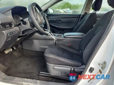 Zdjęcie 7 z 12 samochodu: 2024 NISSAN SENTRA S VIN:3N1AB8BV6RY356433 - miniatura