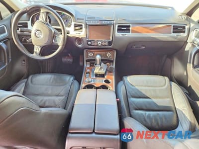 Zdjęcie 8 z 13 samochodu: 2015 VOLKSWAGEN TOUAREG V6 TDI VIN:WVGEP9BP0FD002764 - miniatura
