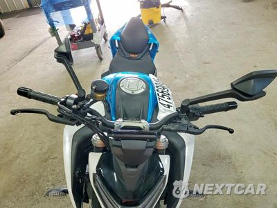 Piąte zdjęcie samochodu w środku: 2025 CF MOTO 450NK VIN:LCEPESLBXS6001942 - miniatura