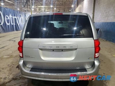 Zdjęcie 6 z 13 samochodu: 2016 DODGE GRAND CARAVAN SXT VIN:2C4RDGCG4GR364063 - miniatura