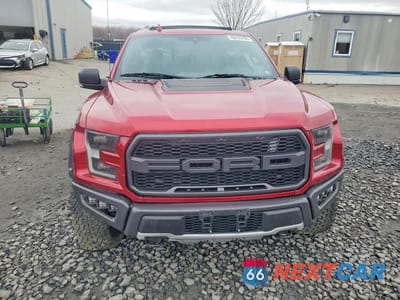 Piąte zdjęcie samochodu w środku: 2019 FORD F150 RAPTOR VIN:1FTFW1RG8KFB39047 - miniatura
