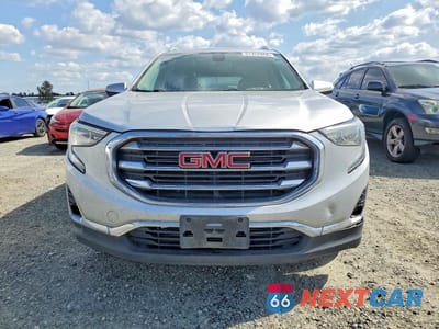Piąte zdjęcie samochodu w środku: 2018 GMC TERRAIN SLT VIN:3GKALVEV5JL128708 - miniatura