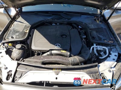 Zdjęcie 11 z 11 samochodu: 2019 MERCEDES-BENZ C 300 4MATIC VIN:55SWF8EB8KU299922 - miniatura