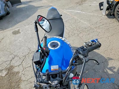 Piąte zdjęcie samochodu w środku: 2018 SUZUKI SV650 VIN:JS1VP55A6J2100152 - miniatura