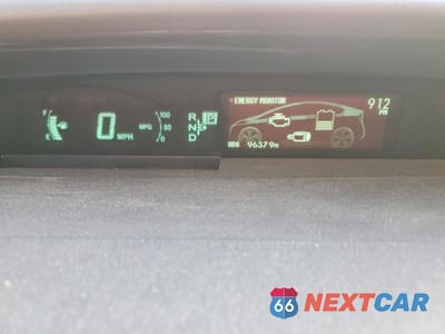 Zdjęcie 9 z 12 samochodu: 2010 TOYOTA PRIUS II VIN:JTDKN3DU0A0082676 - miniatura