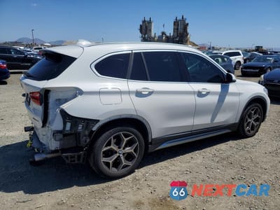 Trzecie zdjęcie samochodu z tyłu: 2019 BMW X1 SDRIVE28I VIN:WBXHU7C57K3H44239 - miniatura