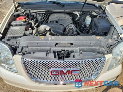 Zdjęcie 12 z 12 samochodu: 2013 GMC YUKON XL DENALI VIN:1GKS2MEF3DR335363 - miniatura