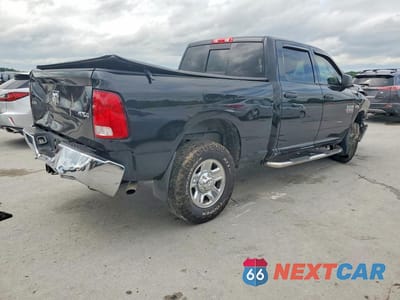 Trzecie zdjęcie samochodu z tyłu: 2016 RAM 2500 SLT VIN:3C6TR5DT4GG379053 - miniatura