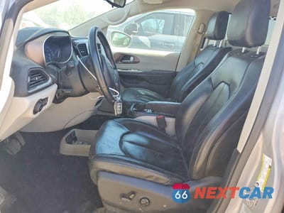 Zdjęcie 7 z 13 samochodu: 2017 CHRYSLER PACIFICA TOURING L VIN:2C4RC1BG5HR543912 - miniatura