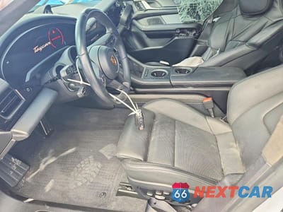 Zdjęcie 7 z 13 samochodu: 2021 PORSCHE TAYCAN TURBO VIN:WP0AC2Y13MSA62638 - miniatura
