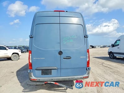Zdjęcie 6 z 12 samochodu: 2019 MERCEDES BENZ SPRINTER 2500 DELIVERY VAN VIN:WD4PF1CD8KT012471 - miniatura