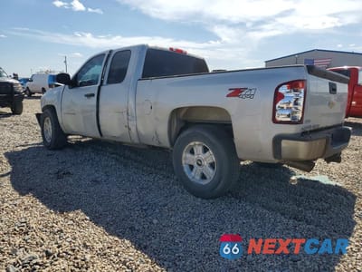 Drugie zdjęcie samochodu z przodu: 2011 CHEVROLET SILVERADO K1500 LT VIN:1GCRKSE38BZ278479 - miniatura