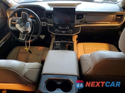 Zdjęcie 8 z 14 samochodu: 2023 FORD EXPEDITION MAX XLT VIN:1FMJK1H86PEA63823 - miniatura