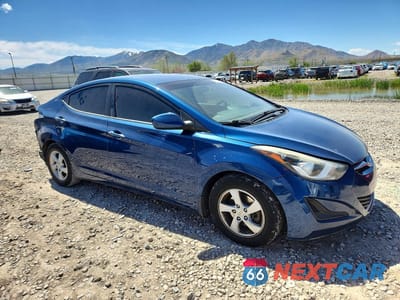 Czwarte zdjęcie samochodu z boku: 2015 HYUNDAI ELANTRA SE VIN:KMHDH4AE3FU443249 - miniatura