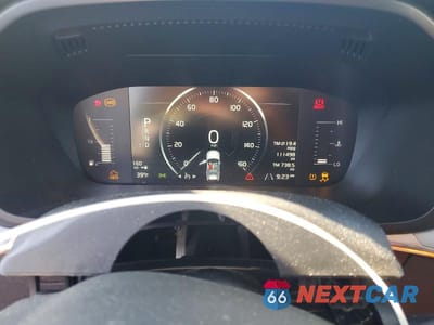 Zdjęcie 9 z 13 samochodu: 2019 VOLVO XC60 T6 VIN:YV4A22RKXK1357534 - miniatura