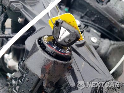 Zdjęcie 8 z 9 samochodu: 2026 KAWASAKI ZX636 K VIN:JKBZXJK16TA014620 - miniatura