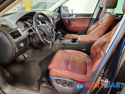 Zdjęcie 7 z 13 samochodu: 2016 VOLKSWAGEN TOUAREG SPORT VIN:WVGEF9BP8GD012463 - miniatura