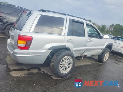 Trzecie zdjęcie samochodu z tyłu: 2002 JEEP GRAND CHEROKEE LIMITED VIN:1J4GW58S72C327863 - miniatura