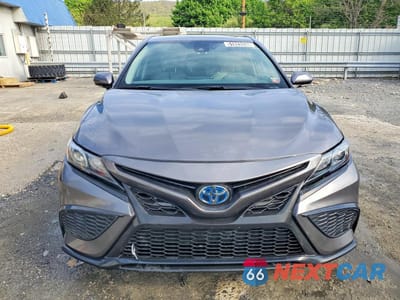 Piąte zdjęcie samochodu w środku: 2023 TOYOTA CAMRY HYBRID SE VIN:4T1G31AK8PU607628 - miniatura