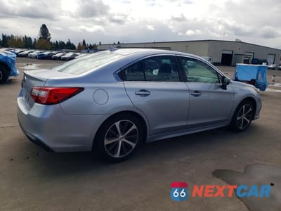 Trzecie zdjęcie samochodu z tyłu: 2018 SUBARU LEGACY 2.5I LIMITED VIN:4S3BNAK62J3024978 - miniatura
