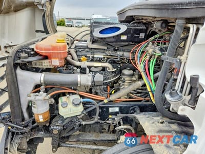 Zdjęcie 7 z 10 samochodu: 2019 FREIGHTLINER CASCADIA 126 SEMI TRUCK VIN:3AKJHHDR6KSKD5436 - miniatura
