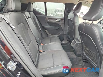 Zdjęcie 11 z 12 samochodu: 2020 VOLVO XC40 T5 MOMENTUM VIN:YV4162UK8L2323857 - miniatura