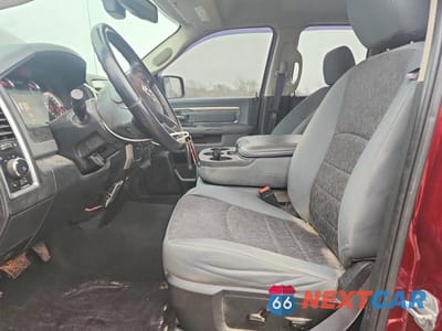 Zdjęcie 7 z 12 samochodu: 2018 RAM 1500 SLT VIN:1C6RR7GT2JS115363 - miniatura