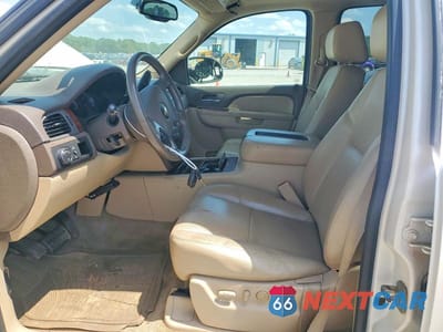 Zdjęcie 7 z 13 samochodu: 2012 CHEVROLET TAHOE C1500 LTZ VIN:1GNSCCE06CR321302 - miniatura