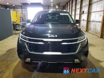 Piąte zdjęcie samochodu w środku: 2024 KIA SELTOS EX VIN:KNDERCAA0R7506713 - miniatura