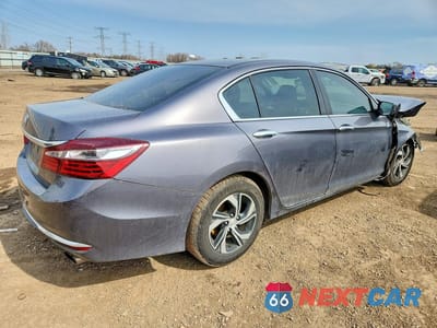 Trzecie zdjęcie samochodu z tyłu: 2017 HONDA ACCORD LX VIN:1HGCR2F34HA114641 - miniatura