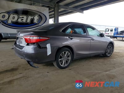 Trzecie zdjęcie samochodu z tyłu: 2017 TOYOTA CAMRY SE VIN:4T1BF1FK1HU709154 - miniatura