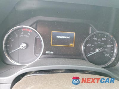 Zdjęcie 9 z 11 samochodu: 2022 FORD F250 SUPER DUTY VIN:1FT8W2BT3NEF84084 - miniatura