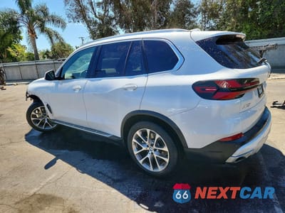 Drugie zdjęcie samochodu z przodu: 2026 BMW X5 XDRIVE40I VIN:5UX23EU0XT9108311 - miniatura