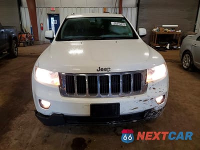 Piąte zdjęcie samochodu w środku: 2012 JEEP GRAND CHEROKEE LAREDO VIN:1C4RJFAG4CC181660 - miniatura