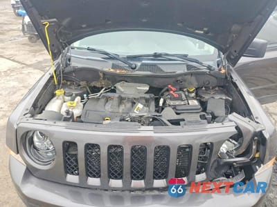 Zdjęcie 12 z 13 samochodu: 2014 JEEP PATRIOT LATITUDE VIN:1C4NJRFB5ED863408 - miniatura