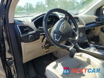 Zdjęcie 8 z 12 samochodu: 2020 FORD EDGE TITANIUM VIN:2FMPK3K99LBA55910 - miniatura