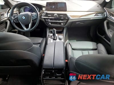 Zdjęcie 8 z 12 samochodu: 2019 BMW 530E VIN:WBAJA9C59KB392932 - miniatura