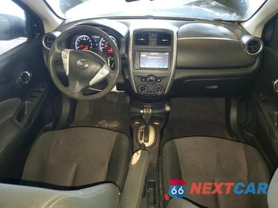 Zdjęcie 8 z 12 samochodu: 2018 NISSAN VERSA SV VIN:3N1CN7AP1JL884394 - miniatura
