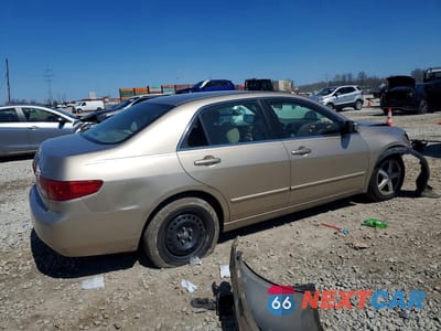 Trzecie zdjęcie samochodu z tyłu: 2005 HONDA ACCORD EX VIN:1HGCM56715A063193 - miniatura