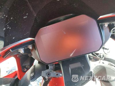 Zdjęcie 7 z 8 samochodu: 2024 BMW S 1000 RR VIN:WB10E6309R6K33835 - miniatura