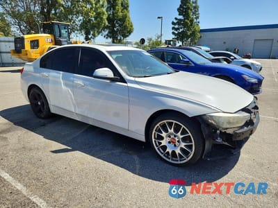 Czwarte zdjęcie samochodu z boku: 2012 BMW 328 I VIN:WBA3A5C56CF343747 - miniatura