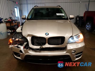 Piąte zdjęcie samochodu w środku: 2013 BMW X5 XDRIVE35I VIN:5UXZV4C52D0G56747 - miniatura
