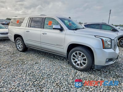 Czwarte zdjęcie samochodu z boku: 2015 GMC YUKON XL DENALI VIN:1GKS2JKJ7FR171142 - miniatura