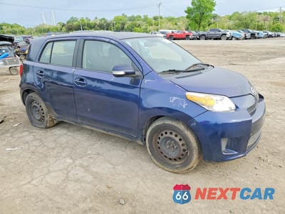 Czwarte zdjęcie samochodu z boku: 2008 SCION XD BASE VIN:JTKKU10488J023448 - miniatura